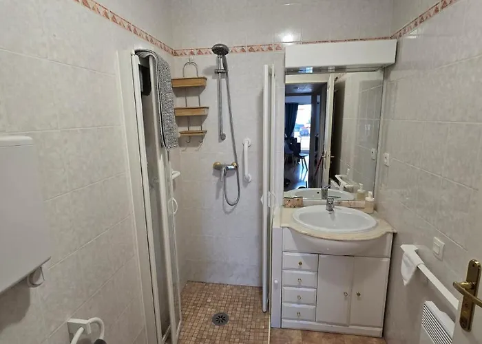 L'eden - Front De - Centre-ville - Parking Prive Apartment Menton